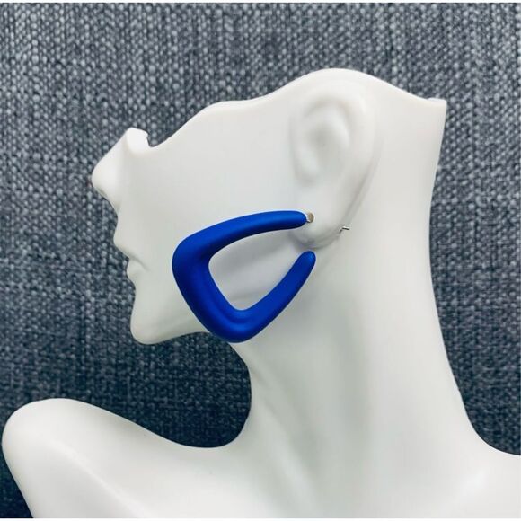 Heart Shaped Hoops - Picture 1 of 1